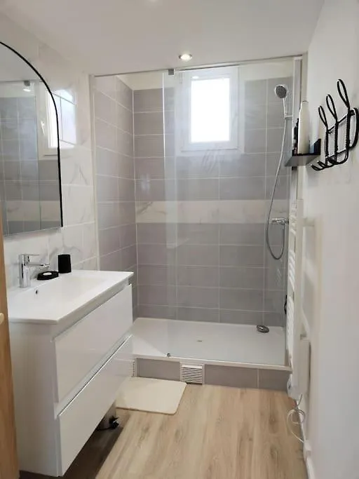 Massilia Calling Appartement Marseille Proche Metro Climatise Bien Decore