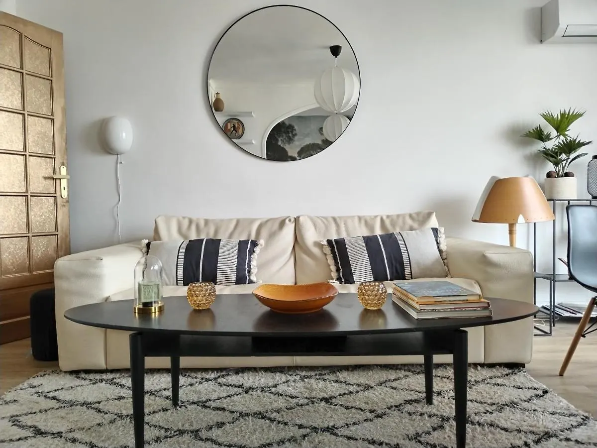 Massilia Calling Appartement Marseille Proche Metro Climatise Bien Decore דירה